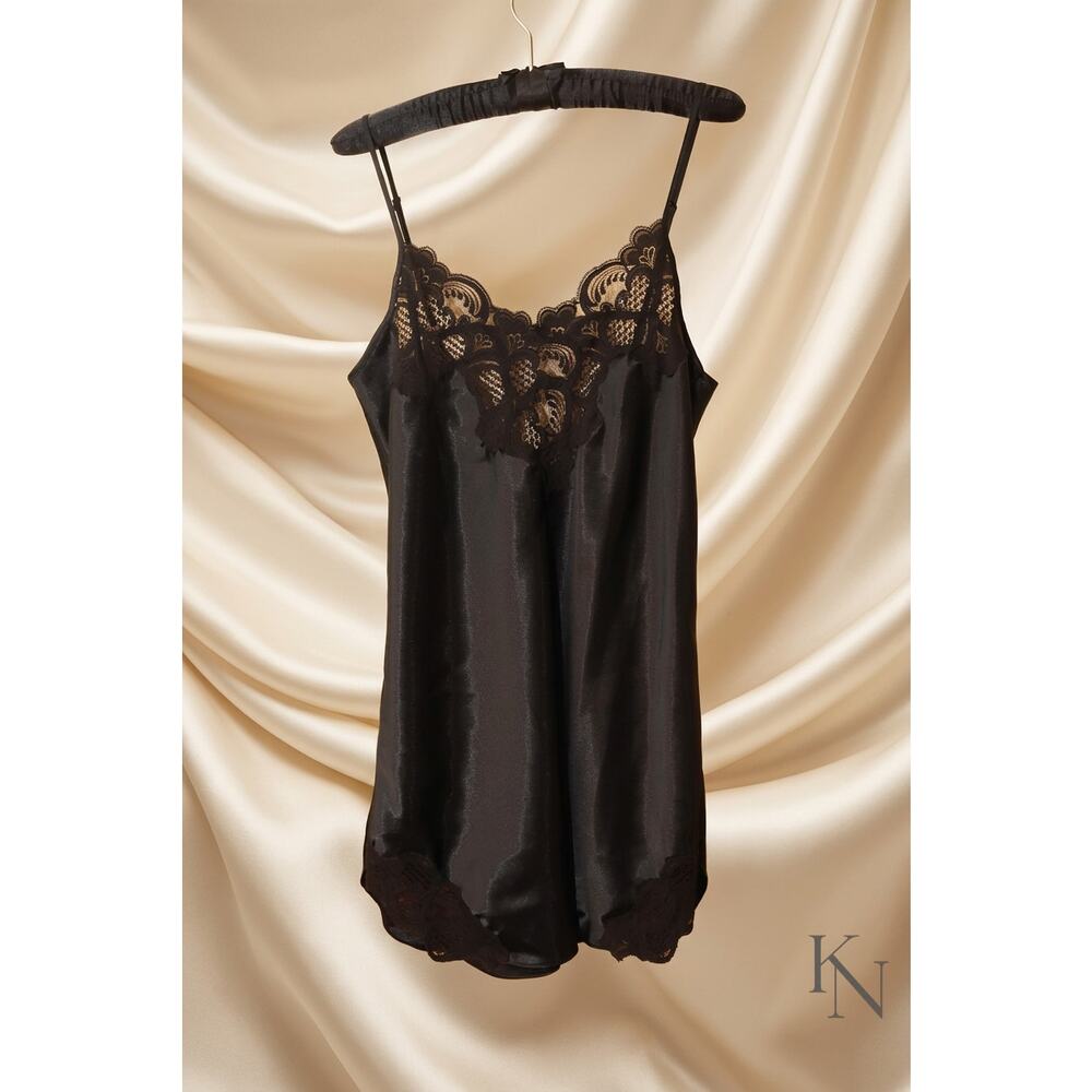 Victoria’s Secret Gold Label Black Satin Chemise – Lace Trim Slip – Size L